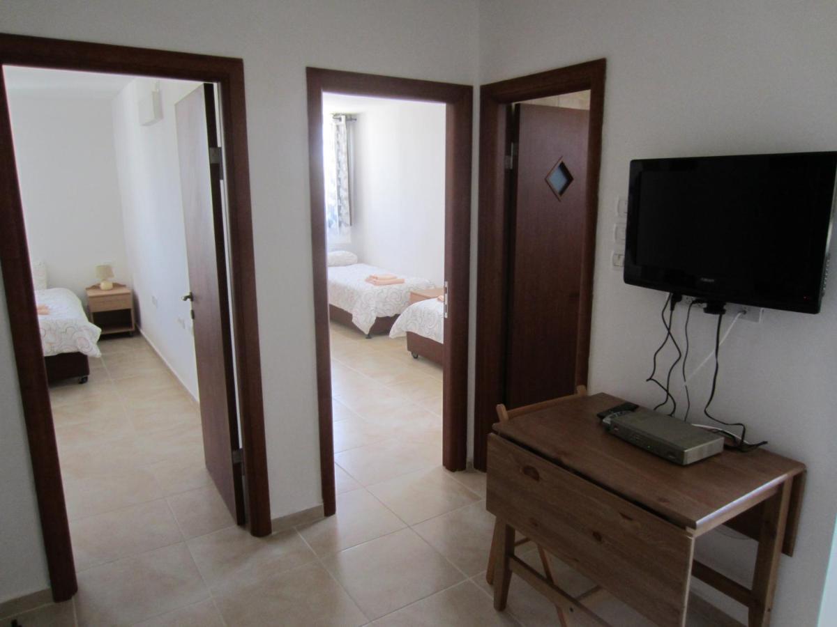 Hadass Desert Inn Dimona Zimmer foto